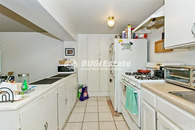 1445 Lemoyne ST LOS ANGELES, Ca. 90026 2개의 별도 주택과 태양열 패널이 있는 수익형 매물 Sell 매물번호 10073 사진 24