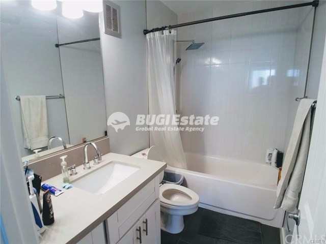 421 South Lafayette Park Place, Los Angeles, CA 90057 미국 LA다운타운에 위치한 새로 개조된 최상층 펜트 하우스 콘도 Sell 매물번호 10078 사진 6
