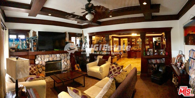 147 N DILLON ST LOS ANGELES, Ca. 90026 LA거리에 위치한 4룸 수익형 주택 Sell 매물번호 10080 사진 3
