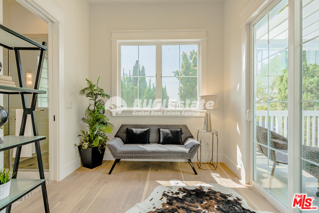 10756 Rochester Ave, Los Angeles, CA 90024 미국 LA에서 가장 인기 있는 웨스트우드(Westwood)지역 2층 단독주택 매매 Sell 매물번호 10081 사진 23