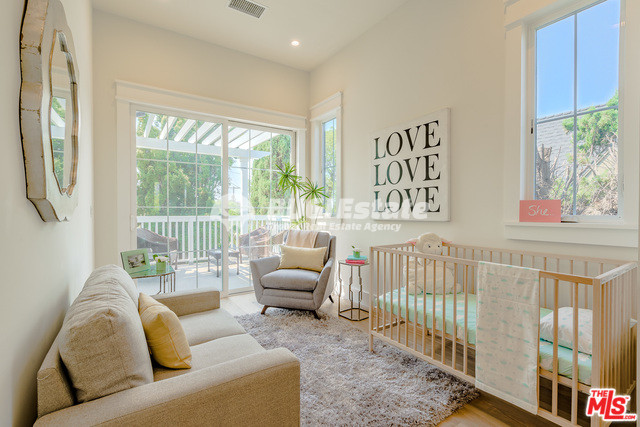 10756 Rochester Ave, Los Angeles, CA 90024 미국 LA에서 가장 인기 있는 웨스트우드(Westwood)지역 2층 단독주택 매매 Sell 매물번호 10081 사진 24