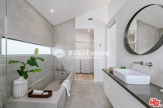 3429 LARISSA DR LOS ANGELES, Ca. 90026 Siver Lake Hills와 시내가 내려다 보이는 테라스가 있는 수익형 주택! Sell 매물번호 10083 사진 10