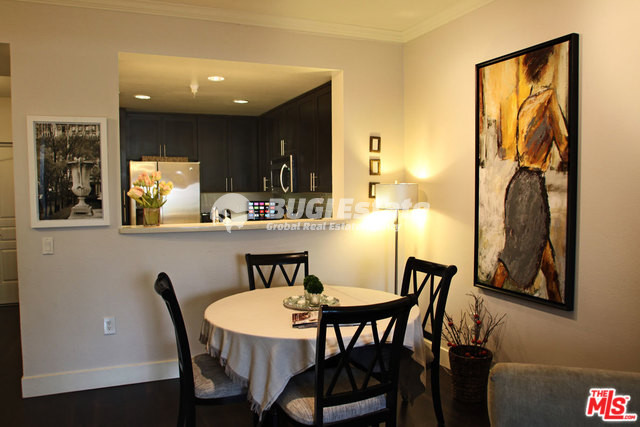10833 WILSHIRE BLVD LOS ANGELES, Ca. 90024 Westwood 지역 콘도형 풀옵션 입대 매물 Rent 매물번호 10087 사진 6