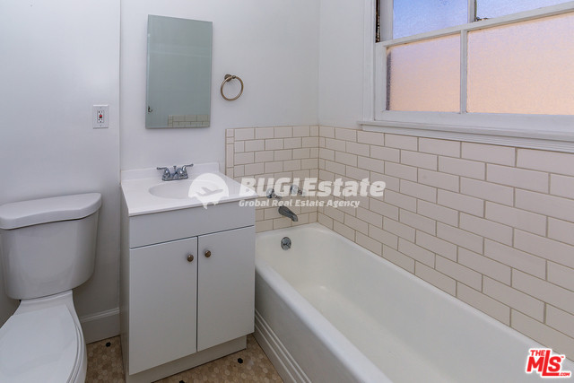 2018 W 39TH ST LOS ANGELES CA 90008 LA에 위치한 Leimert공원 근처에 있는 귀한 100%리모델링된 4Unit 수익형 무동 Sell 매물번호 10089 사진 10