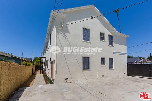 2018 W 39TH ST LOS ANGELES CA 90008 LA에 위치한 Leimert공원 근처에 있는 귀한 100%리모델링된 4Unit 수익형 무동 Sell 매물번호 10089 사진 19