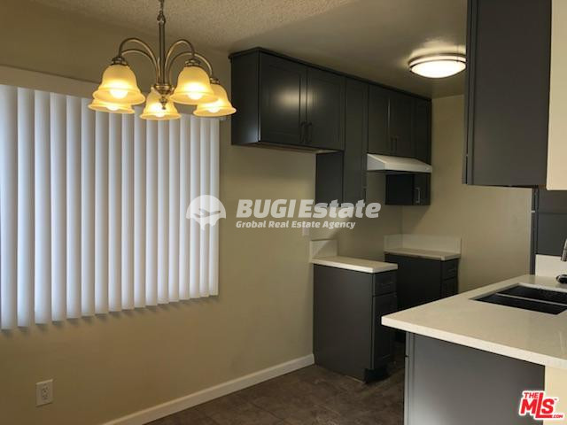1550 2ND AVE LOS ANGELES CA 90019 LA 베니스대로 부근에 있는 8유닛 수익형 부동산 Sell 매물번호 10090 사진 5