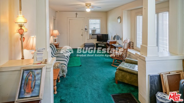 629 Rosemont Ave, Los Angeles, CA 90026 미국 Echo Park에 위치한 수익형 부동산 (2 하우스) Sell 매물번호 10091 사진 3