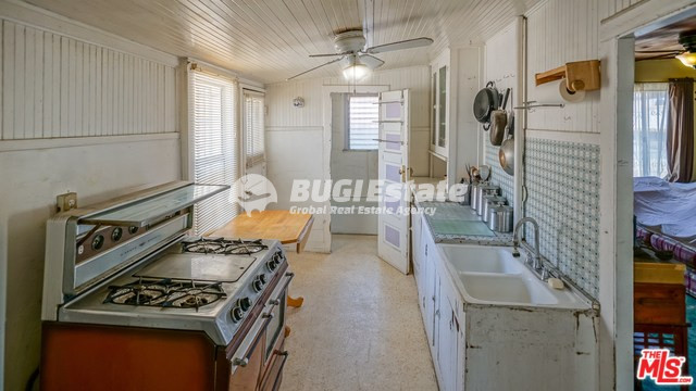 629 Rosemont Ave, Los Angeles, CA 90026 미국 Echo Park에 위치한 수익형 부동산 (2 하우스) Sell 매물번호 10091 사진 12