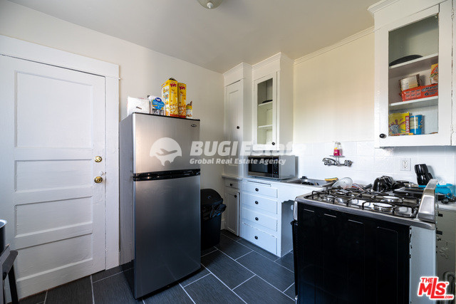 153 W VERNON AVE LOS ANGELES CA 90037 LA다운타운 완벽한 투자 기회! 5유닛 수익형 부동산 Sell 매물번호 10092 사진 20