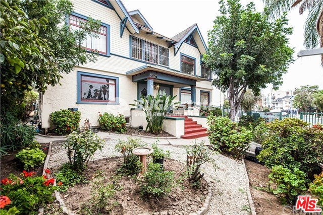 1130 S HOOVER ST LOS ANGELES CA 90006 DTLA 가까이에 위치한 3유닛 수익형 부동산 Sell 매물번호 10095 사진 1