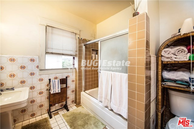 1130 S HOOVER ST LOS ANGELES CA 90006 DTLA 가까이에 위치한 3유닛 수익형 부동산 Sell 매물번호 10095 사진 16