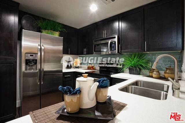 10833 Wilshire Blvd, Los Angeles, CA 90024 미국 Westwood에 위치한 원룸 13개월 임대 주택 THE LEGACY Unit #614 Rent 매물번호 10096 사진 1