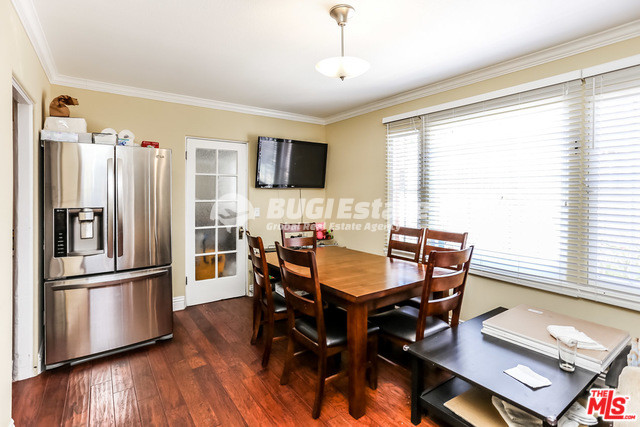 207 South Benton Way, Los Angeles, CA 90057 미국 LA다운타운 부근 2층 Single Family House Sell 매물번호 10002 사진 2