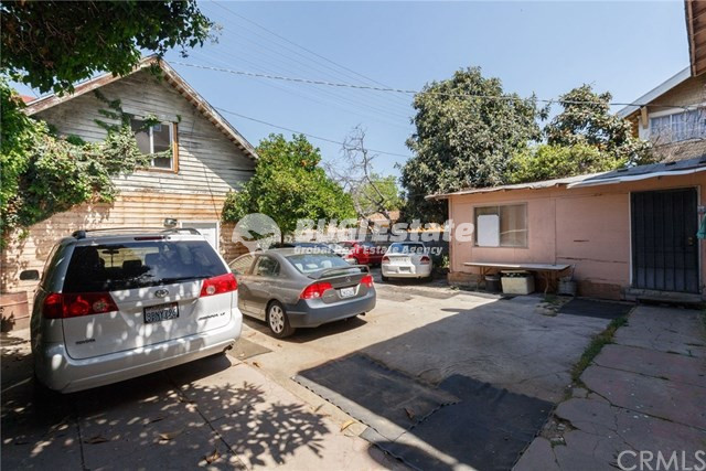 1221 S Bonnie Brae St, Los Angeles, CA 90006 미국 LA다운타운 중심가에 위치한 단독주택 Sell 매물번호 10003 사진 1