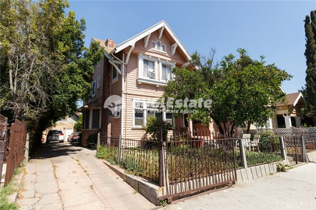 1221 S Bonnie Brae St, Los Angeles, CA 90006 미국 LA다운타운 중심가에 위치한 단독주택 Sell 매물번호 10003 사진 3