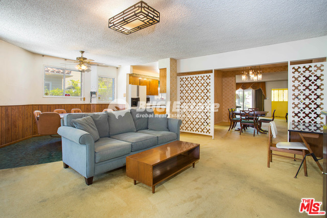 245 S Almont Dr, Beverly Hills, CA 90211 미국 Beverly Hills에 위치한 One Story Spanish Bungalow! Sell 매물번호 10042 사진 5
