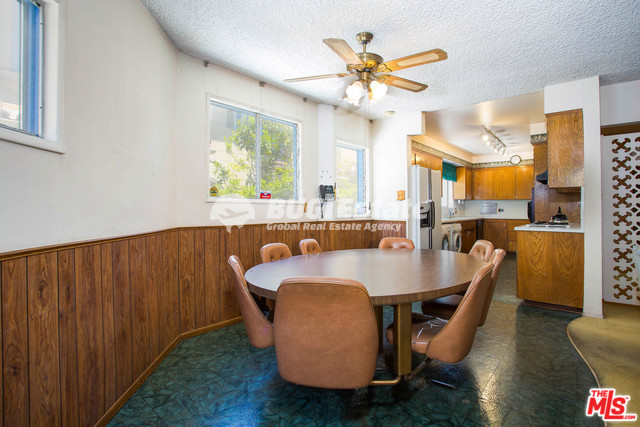 245 S Almont Dr, Beverly Hills, CA 90211 미국 Beverly Hills에 위치한 One Story Spanish Bungalow! Sell 매물번호 10042 사진 6
