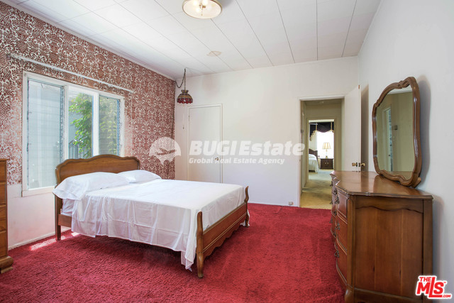 245 S Almont Dr, Beverly Hills, CA 90211 미국 Beverly Hills에 위치한 One Story Spanish Bungalow! Sell 매물번호 10042 사진 12