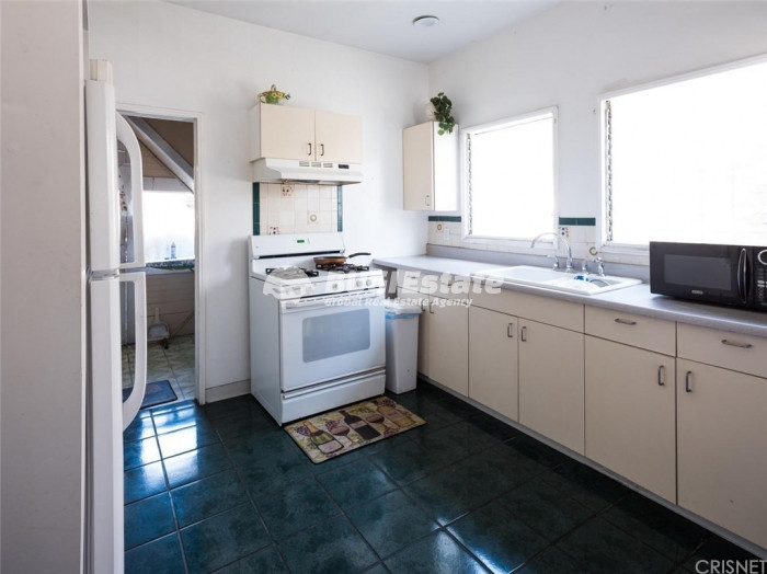 185 S Virgil Ave, Los Angeles, CA 90004 미국 Korea Town 부근 Unit 3 수익형 매물 (건물 2) Sell 매물번호 10022 사진 8