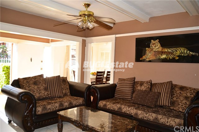 168 N Alexandria Ave, Los Angeles, CA 90004 미국 Korea Town 중심에 위치한 아름다운 2 Unit 수익형 건물 Sell 매물번호 10023 사진 5
