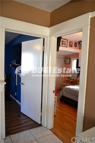 168 N Alexandria Ave, Los Angeles, CA 90004 미국 Korea Town 중심에 위치한 아름다운 2 Unit 수익형 건물 Sell 매물번호 10023 사진 8