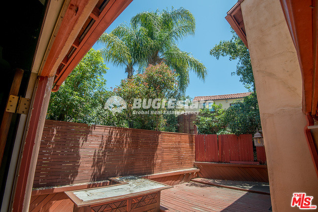 1464 Comstock Ave, Los Angeles, CA 90024 미국 COMSTOCK HILLS에 위치한 2층 단독주택! Sell 매물번호 10043 사진 6