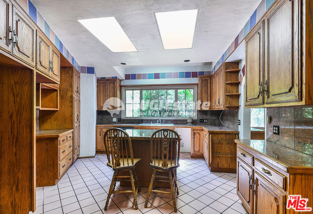 1464 Comstock Ave, Los Angeles, CA 90024 미국 COMSTOCK HILLS에 위치한 2층 단독주택! Sell 매물번호 10043 사진 9