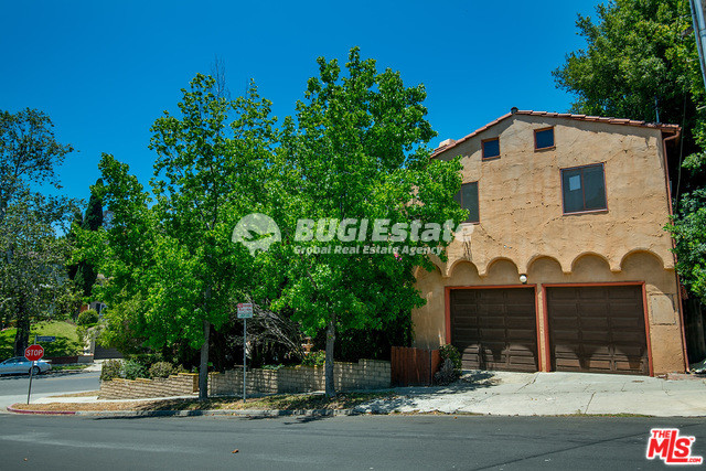 1464 Comstock Ave, Los Angeles, CA 90024 미국 COMSTOCK HILLS에 위치한 2층 단독주택! Sell 매물번호 10043 사진 17