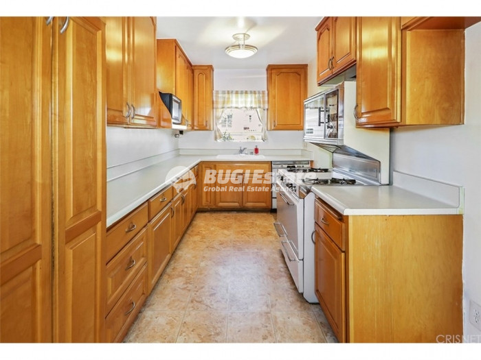 1850 Benecia Ave, Los Angeles, CA 90025 미국 WestWood 부근 Garage가 있는 단독주택 Sell 매물번호 10005 사진 3
