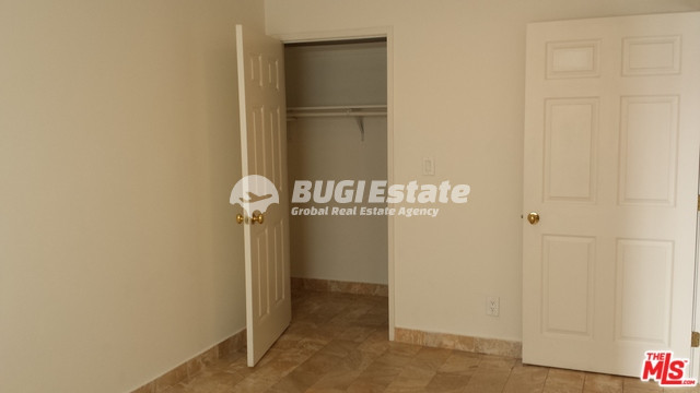 137 S Crescent Dr, Beverly Hills, CA 90212 미국 Beverly Hills 중심에 위치한 원룸 임대! Unit #04 Rent 매물번호 10037 사진 4
