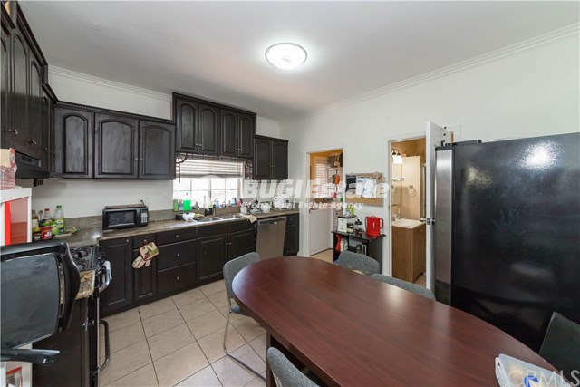 1635 S Berendo St, Los Angeles, CA 90006 미국 LA 중심에 위치한 아름다운 수익형 주택 Sell 매물번호 10053 사진 5