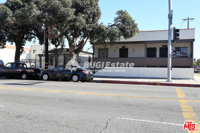 735 W 52ND PL LOS ANGELES CA 90037 LA다운타운 7 Units 수익형 주택 Sell 매물번호 10050 사진 7