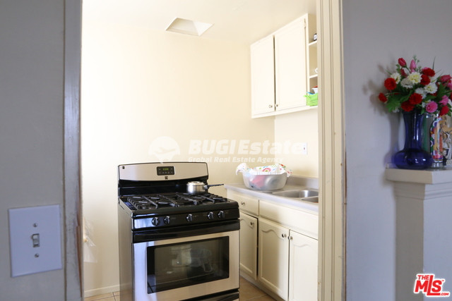 735 W 52ND PL LOS ANGELES CA 90037 LA다운타운 7 Units 수익형 주택 Sell 매물번호 10050 사진 16