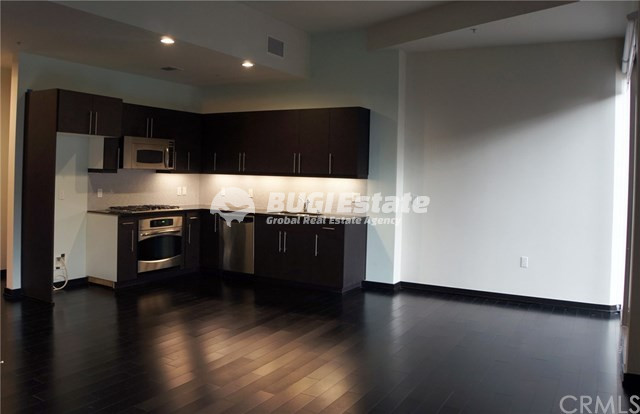 655 S Hope ST LOS ANGELES, Ca. 90017 LA다운타운 중심가에 위치한 원룸 Unit #1101 Sell 매물번호 10048 사진 2