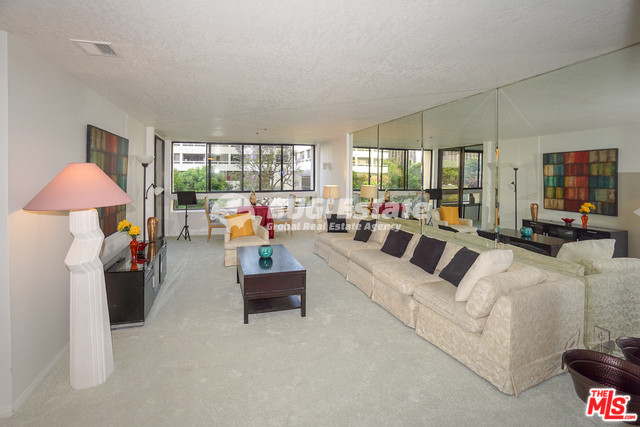 121 S Hope St, Los Angeles, CA 90012 미국 The Promenade Condo Unit #206 Sell 매물번호 10046 사진 1