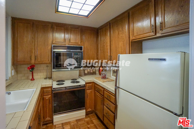 121 S Hope St, Los Angeles, CA 90012 미국 The Promenade Condo Unit #206 Sell 매물번호 10046 사진 3