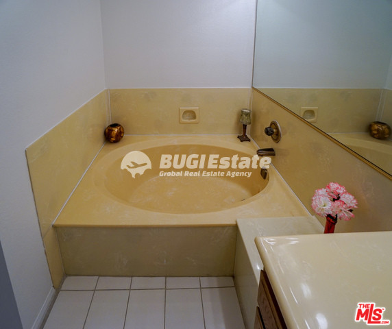 121 S Hope St, Los Angeles, CA 90012 미국 The Promenade Condo Unit #206 Sell 매물번호 10046 사진 7