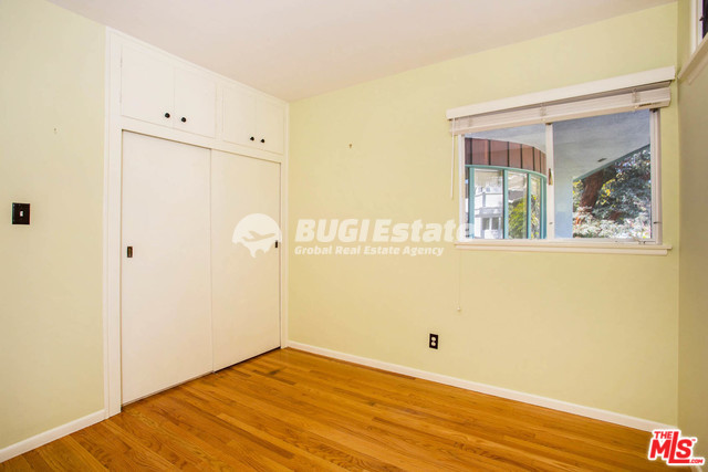 10337 Mississippi Ave, Los Angeles, CA 90025 미국 웨스트우드 부근 정원이 넓은 4룸 Single Family House Sell 매물번호 10007 사진 11