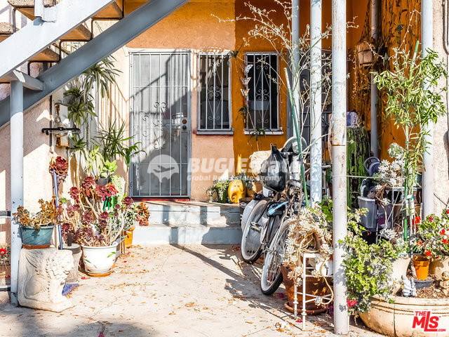 1848 S Sycamore Ave, Los Angeles, CA 90019 미국 LA 시티에 위치한 수익형 7 Units 매물 Sell 매물번호 10064 사진 6
