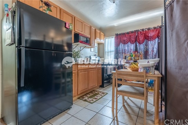 5417 Homeside Ave, Los Angeles, CA 90016 미국 Red-hot West Adams에 중심에 위치한 Spanish Triplex 수익형 매물 Sell 매물번호 10065 사진 10