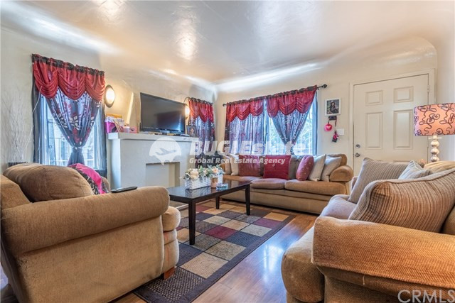 5417 Homeside Ave, Los Angeles, CA 90016 미국 Red-hot West Adams에 중심에 위치한 Spanish Triplex 수익형 매물 Sell 매물번호 10065 사진 12