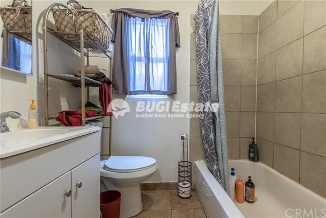 5417 Homeside Ave, Los Angeles, CA 90016 미국 Red-hot West Adams에 중심에 위치한 Spanish Triplex 수익형 매물 Sell 매물번호 10065 사진 17