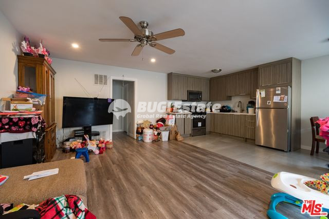 3849 Stevely Ave, Los Angeles, CA 90008 미국 Southern Mid-City LA 위치한 수익형 매물 Sell 매물번호 10068 사진 11