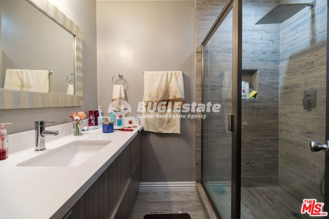 3849 Stevely Ave, Los Angeles, CA 90008 미국 Southern Mid-City LA 위치한 수익형 매물 Sell 매물번호 10068 사진 13