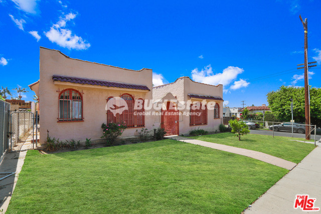 7001 ARLINGTON AVE LOS ANGELES CA 90043 LA City에 위치한 4 Unit 수익형 매물 Sell 매물번호 10070 사진 1